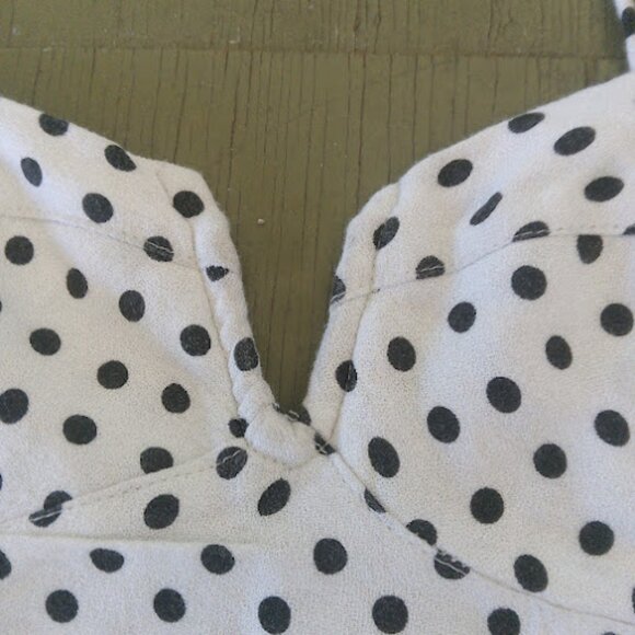 URBAN OUTFITTERS | Black + White Polka Dot Sweetheart Lace Up Crop Top Retro XS - Picture 5 of 12